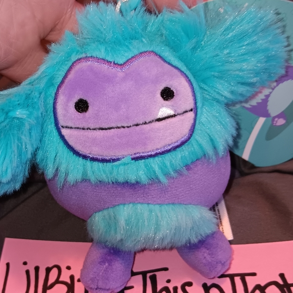 Bigfoot Clip Bundle Eden the Bigfoot Heart Belly & Buna the Bigfoot Fuzzybelly - Picture 3 of 3